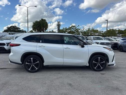 2021 Toyota Highlander XSE