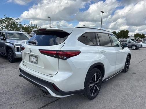 2021 Toyota Highlander XSE