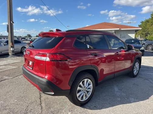 2022 Toyota Corolla Cross LE