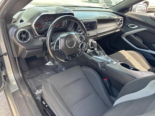 2023 Chevrolet Camaro RWD Convertible LT1