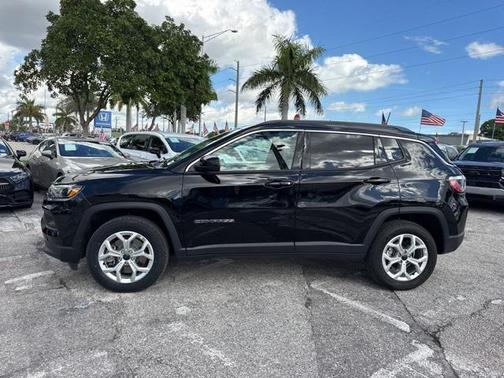 2025 Jeep Compass Latitude