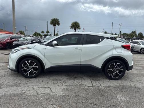 2021 Toyota C-HR XLE