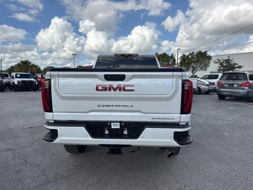 2024 GMC Sierra 2500 Denali