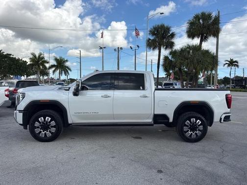 2024 GMC Sierra 2500 Denali