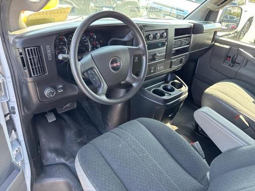 2023 GMC Savana 2500 Work Van