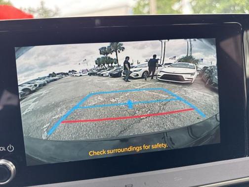 2025 Toyota Prius LE