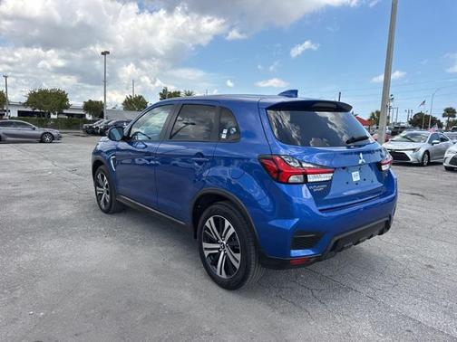 2026 Mitsubishi Outlander Sport SE