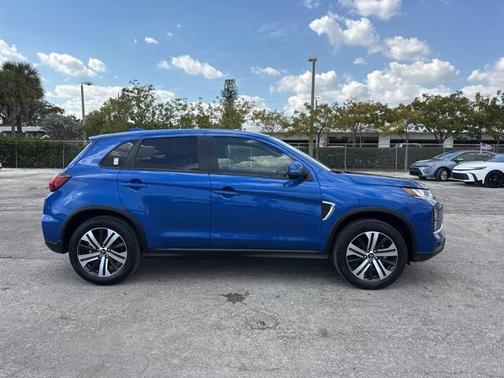 2026 Mitsubishi Outlander Sport SE