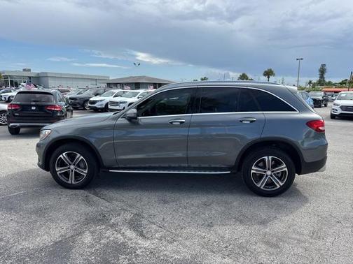 2017 Mercedes-Benz GLC 300 Base