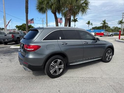 2017 Mercedes-Benz GLC 300 Base