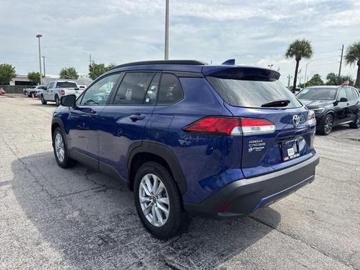 2023 Toyota Corolla Cross LE