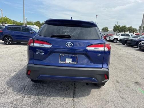 2023 Toyota Corolla Cross LE