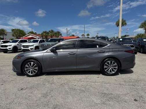 2021 Lexus ES 350 Base
