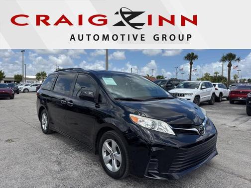 2020 Toyota Sienna LE