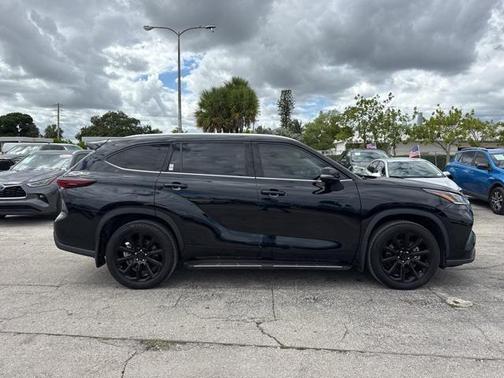 2024 Toyota Highlander Platinum