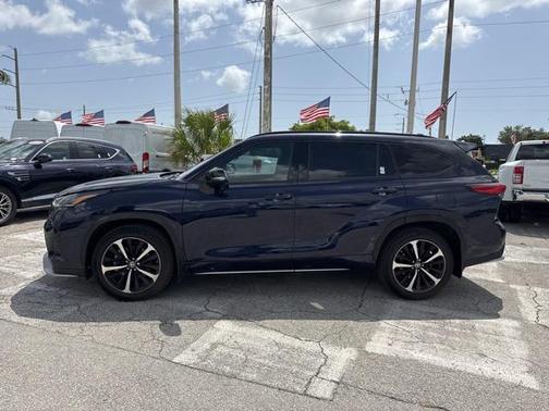 2022 Toyota Highlander XSE