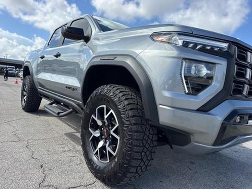 2023 GMC Canyon AT4X