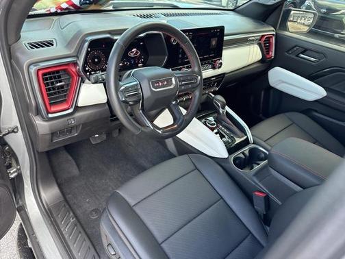 2023 GMC Canyon AT4X