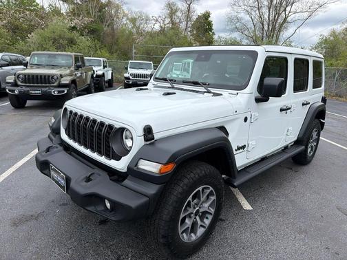 Bright White Clearcoat 2024 Jeep Wrangler Sport S