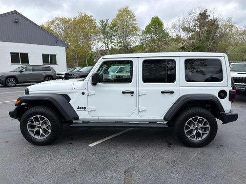 Bright White Clearcoat 2024 Jeep Wrangler Sport S
