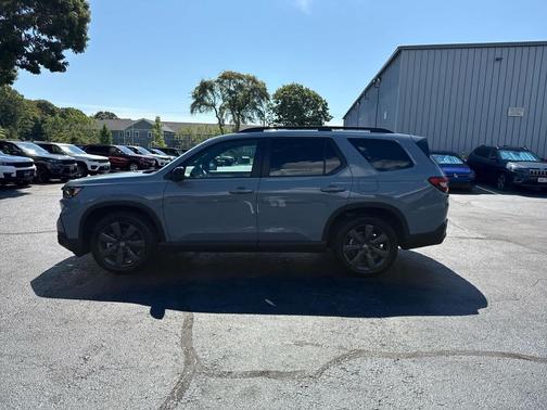 2025 Honda Pilot Sport