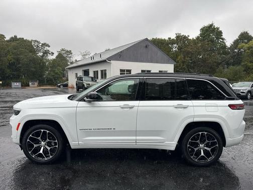 2024 Jeep Grand Cherokee Summit