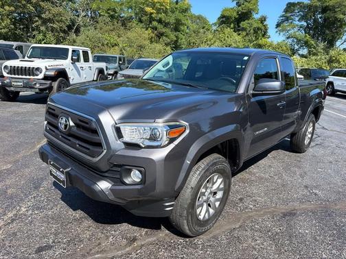 Magnetic Gray Metallic 2017 Toyota Tacoma SR5