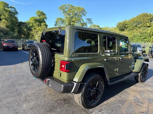 2024 Jeep Wrangler 4xe Sahara