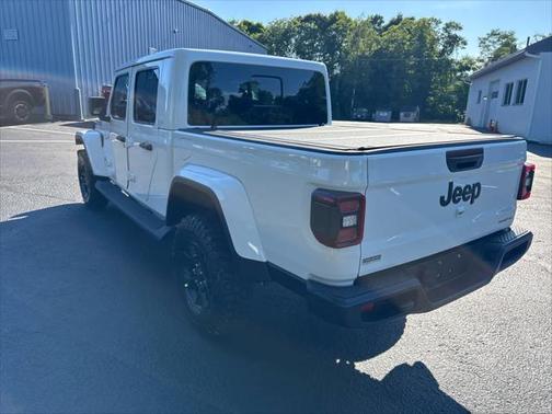 2025 Jeep Gladiator High Tide