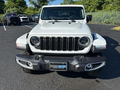 2025 Jeep Gladiator High Tide