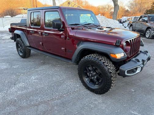 2022 Jeep Gladiator Sport S