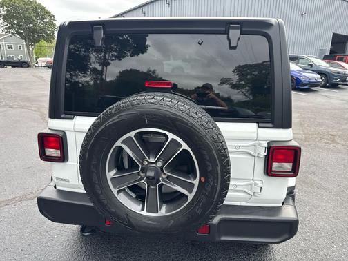 2023 Jeep Wrangler Sahara