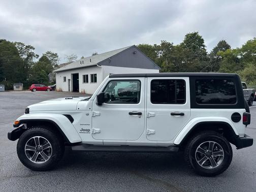 2023 Jeep Wrangler Sahara