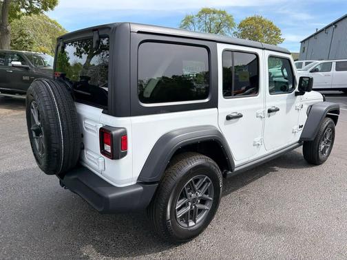 Bright White Clearcoat 2024 Jeep Wrangler Sport S