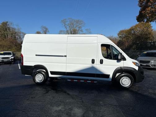 2025 RAM ProMaster 2500 Tradesman