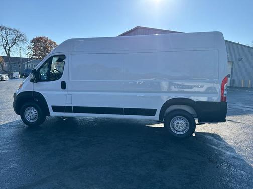 2025 RAM ProMaster 2500 Tradesman