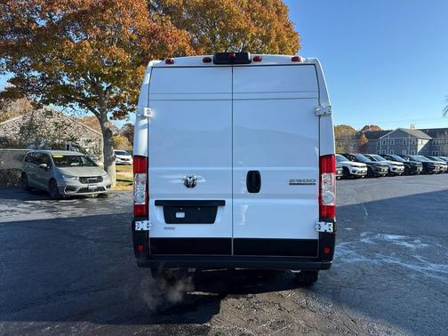 2025 RAM ProMaster 2500 Tradesman