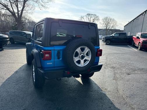 2022 Jeep Wrangler Sport S