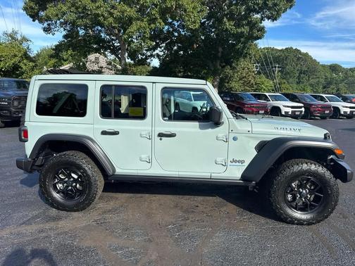 2024 Jeep Wrangler 4xe Willys