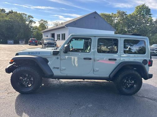 2024 Jeep Wrangler 4xe Willys