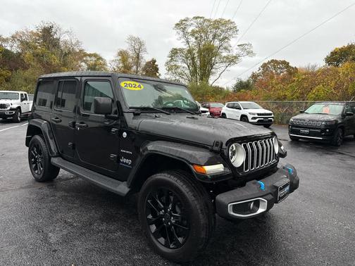2024 Jeep Wrangler 4xe Sahara
