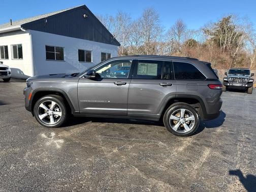 2022 Jeep Grand Cherokee Limited