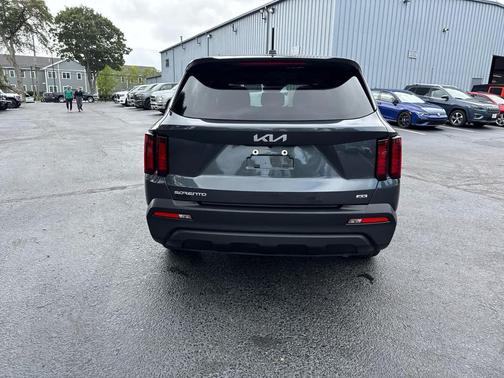 2023 Kia Sorento LX