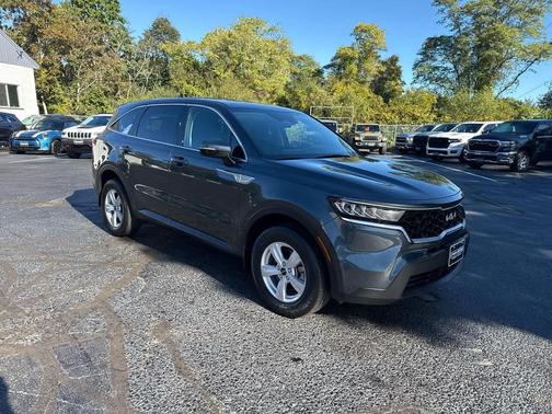 2023 Kia Sorento LX
