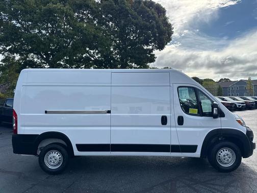 2025 RAM ProMaster 2500 Tradesman
