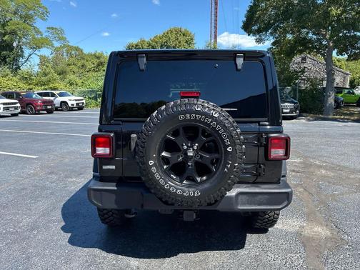 2022 Jeep Wrangler Willys