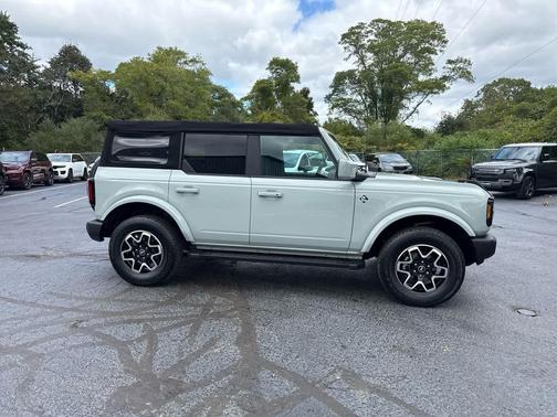 2021 Ford Bronco Outer Banks