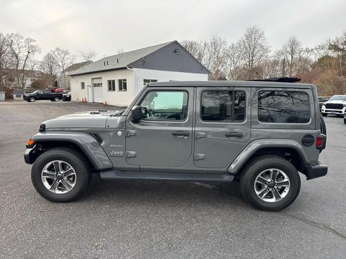 2023 Jeep Wrangler Sahara