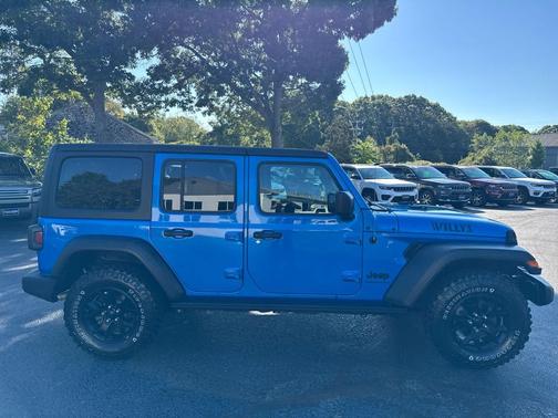 2023 Jeep Wrangler Willys