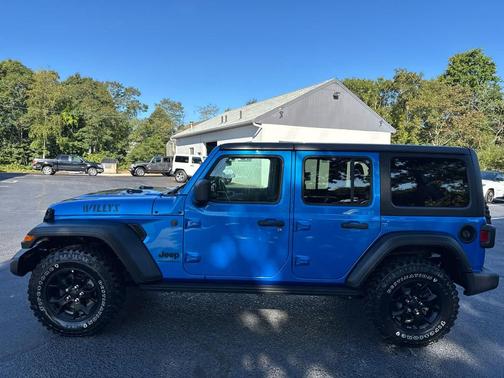 2023 Jeep Wrangler Willys